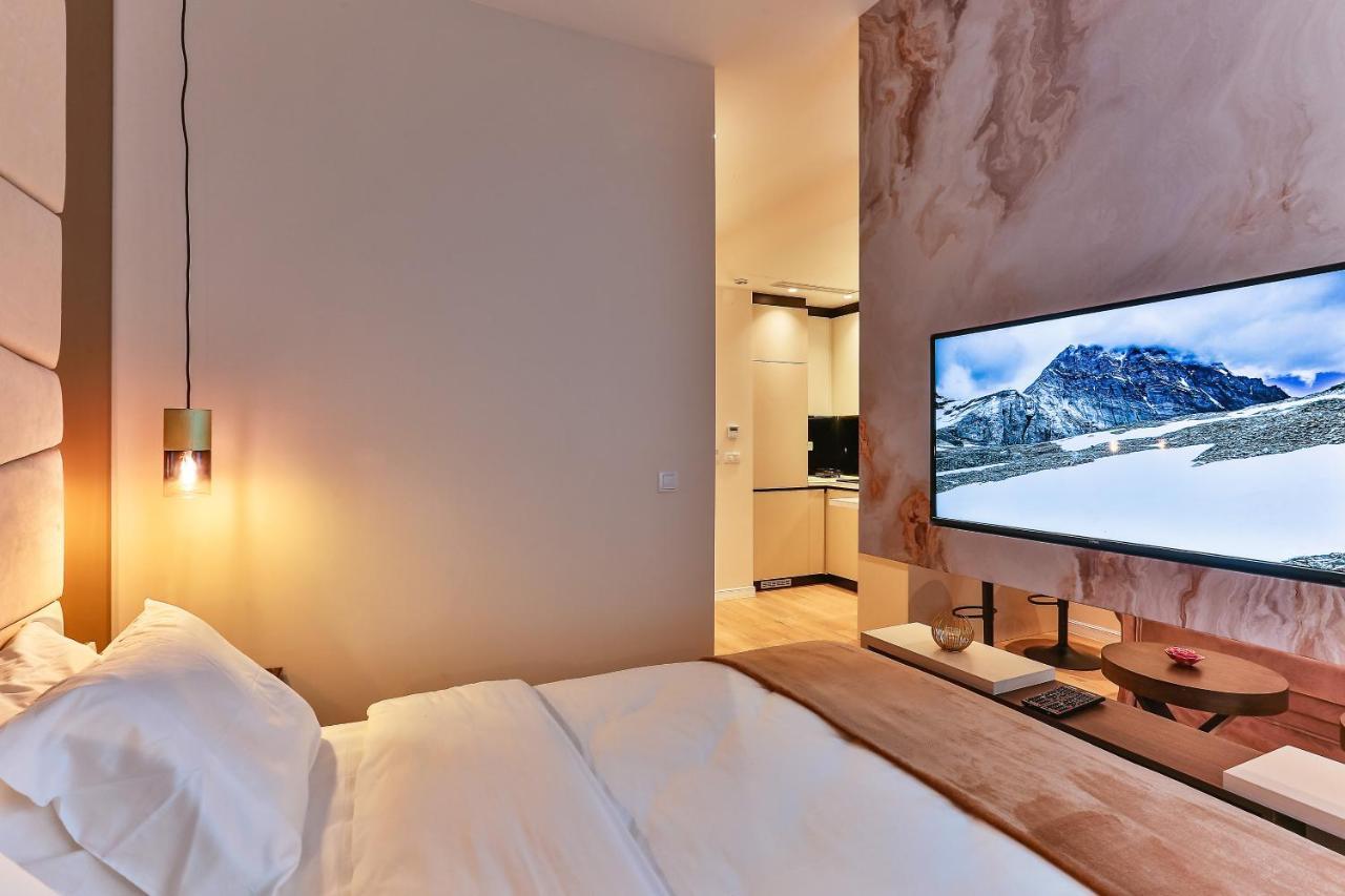 La Fiaba Rafailovici Apartment エクステリア 写真